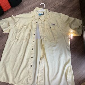 Magellan Outdoors Cream Short Sleeve Button Down Shirt